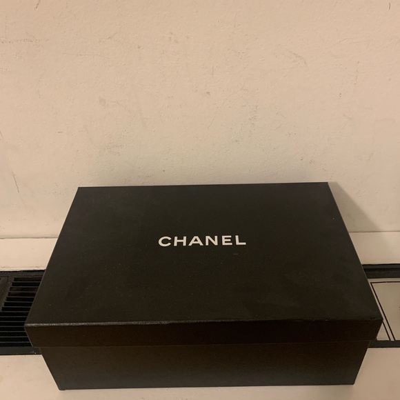 Chanel white and black mesh fashion sneakers - Picture 7 of 10